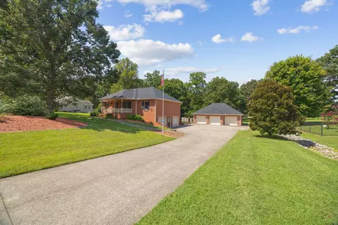 4068 Meadow View Cir, Pleasant View, TN 37146