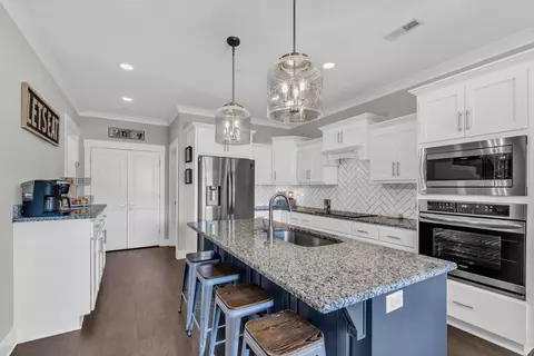 Kitchen - 1212 Cascadeway Dr, Murfreesboro, TN 37129 photo 1 of 6