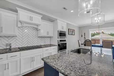 Kitchen - 1212 Cascadeway Dr, Murfreesboro, TN 37129 photo 5 of 6