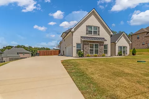 Exterior - 1212 Cascadeway Dr, Murfreesboro, TN 37129 photo 4 of 7