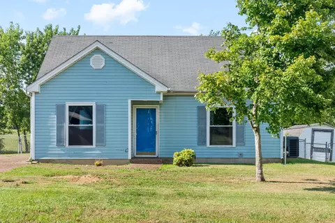 550 Foxfield Rd, Hopkinsville, KY 42240