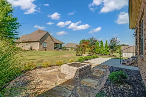 Exterior - 120 Augusta Trl, Springfield, TN 37172 photo 8 of 10