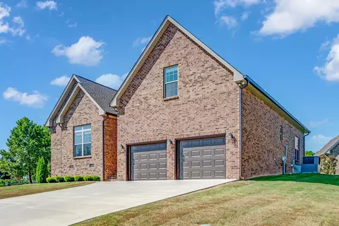 Exterior - 120 Augusta Trl, Springfield, TN 37172 photo 3 of 10