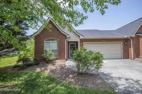 6161 E Mcmillan Creek Dr, Knoxville, TN 37924