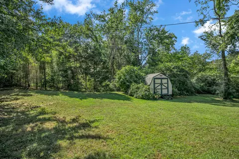 Exterior - 308 Mockingbird Ln, Dickson, TN 37055 photo 9 of 10