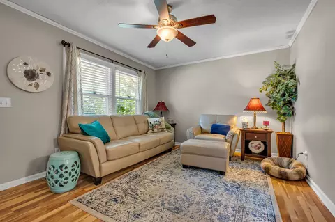 Living - 308 Mockingbird Ln, Dickson, TN 37055 photo 3 of 3