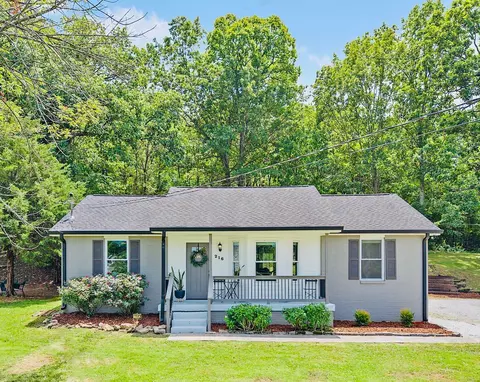 216 Broadmoor Dr, Nashville, TN 37207