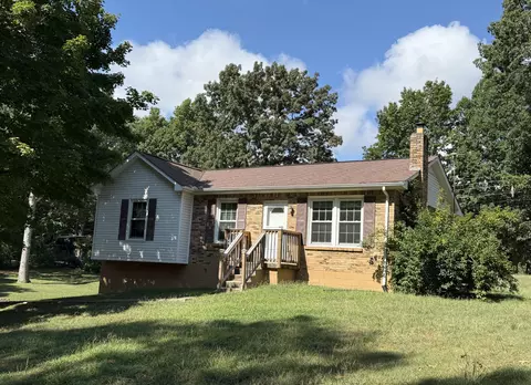 302 Bluebird Ln, Dickson, TN 37055