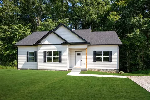 998 Jordan Cir, White Bluff, TN 37187