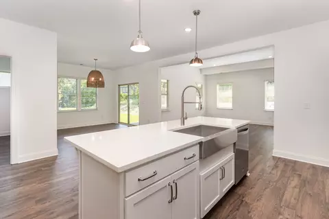 Kitchen - 1027 Riverview Run, Madison, TN 37115 photo 3 of 3