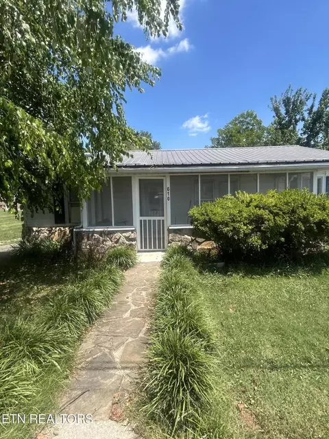 610 Bennett Street St, Sweetwater, TN 37874