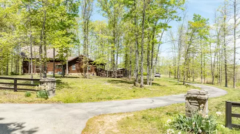 121 Emerald Dr, Hampshire, TN 38461