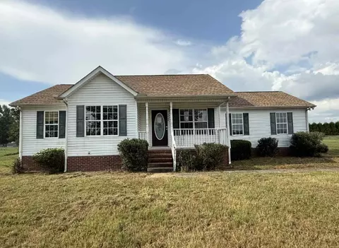 2960 Gnat Hill Rd, Manchester, TN 37355