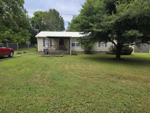 735 Haddon Ln, Winchester, TN 37398