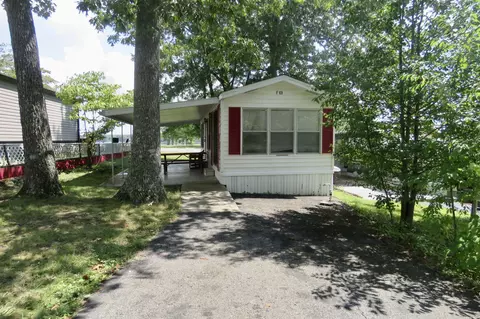 131 Comanche Trl, Crossville, TN 38572