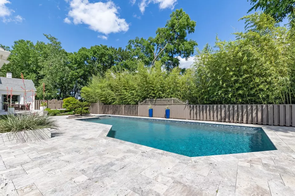 Exterior - 143 Prospect Hl, Nashville, TN 37205 photo 10 of 19