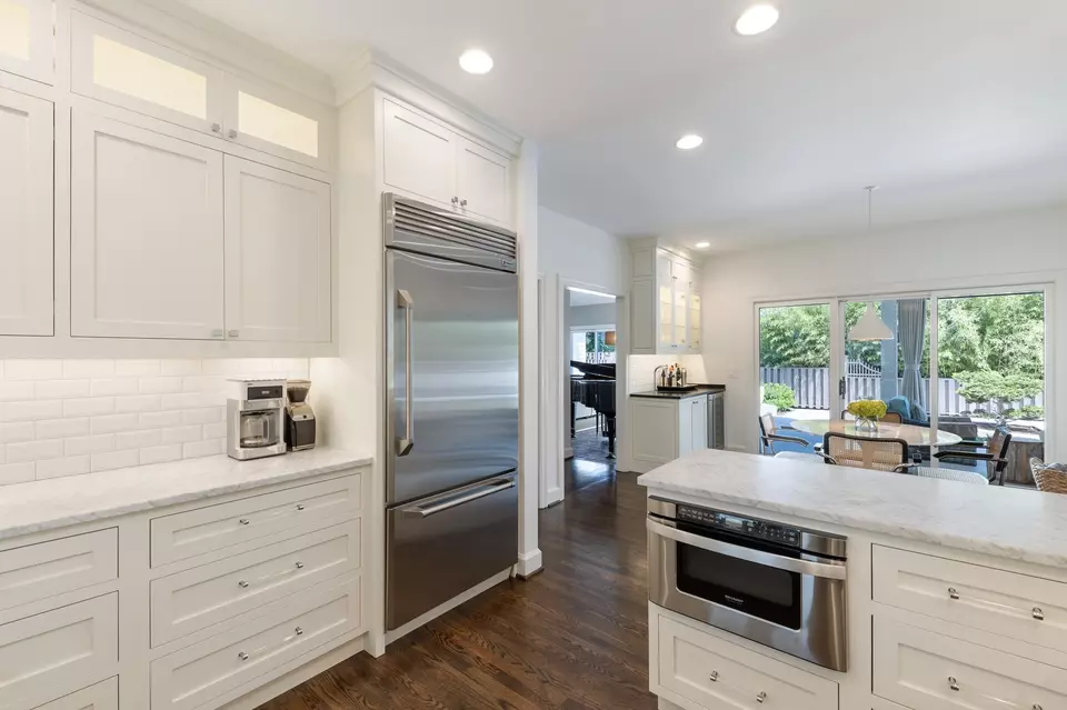 Kitchen - 143 Prospect Hl, Nashville, TN 37205 photo 5 of 5