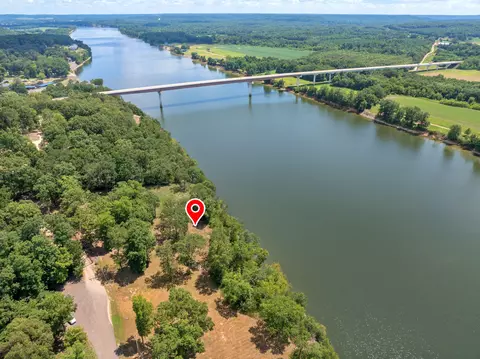 98 Riverbend Cv, Bath Springs, TN 38311