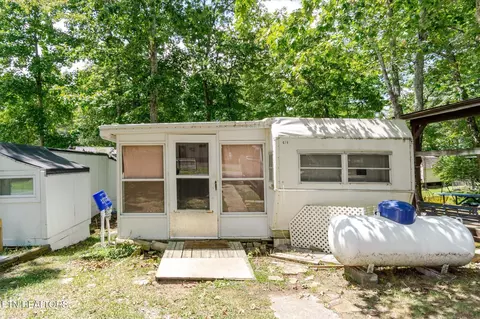 80 Hollow Log Tr, Crossville, TN 38572