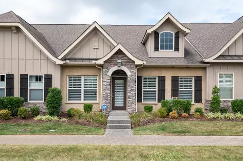 240 Glennister Ct, Gallatin, TN 37066
