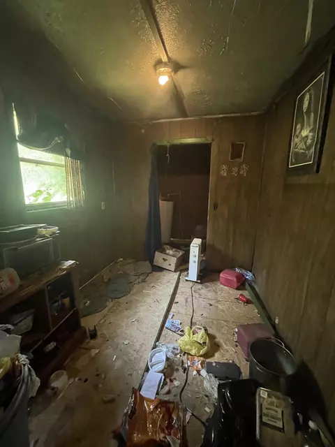 Entry Way - 335 Eno Rd, Dickson, TN 37055 photo 4 of 4
