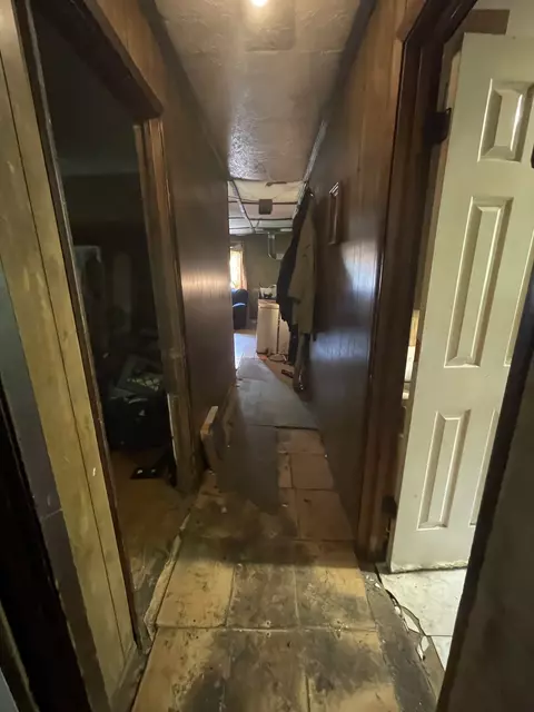 Entry Way - 335 Eno Rd, Dickson, TN 37055 photo 2 of 4