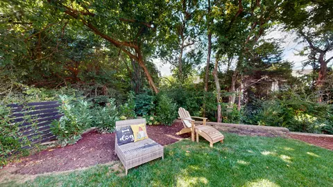 Exterior - 305 Neely Ct, Franklin, TN 37067 photo 4 of 7