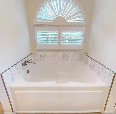 Bath - 305 Neely Ct, Franklin, TN 37067 photo 3 of 3