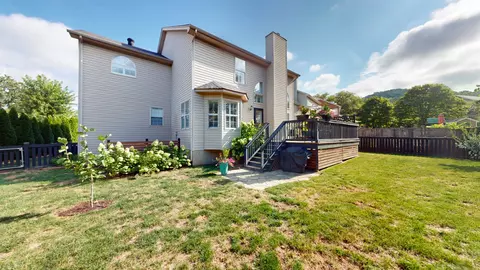 Exterior - 305 Neely Ct, Franklin, TN 37067 photo 5 of 7