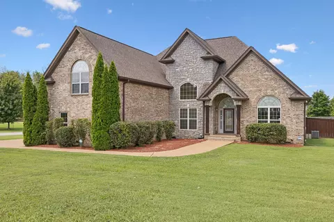 102 Stonefield Dr, Mount Juliet, TN 37122