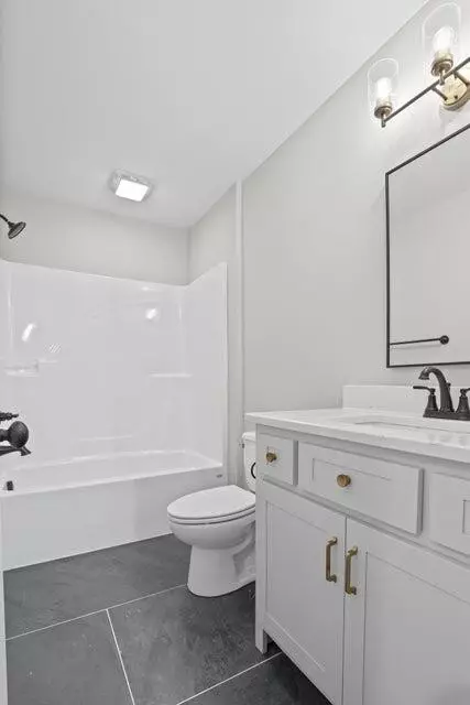 Bath - 35 Green View Dr, Dunlap, TN 37327 photo 4 of 4