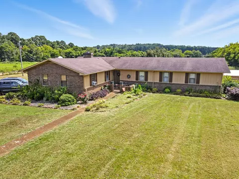 203 Earl Smith Rd, Wartrace, TN 37183