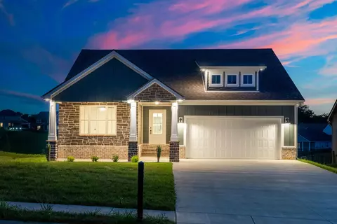 1601 Collins View Way, Clarksville, TN 37043