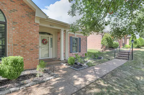 9312 Sawyer Brown Rd, Nashville, TN 37221