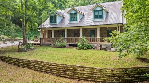 68 Wells Hill Rd, Fayetteville, TN 37334
