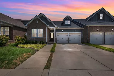 372 Gingerwood Ln, Hendersonville, TN 37075