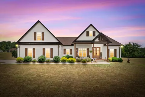 3047 Seven Mile Ferry Rd, Clarksville, TN 37040