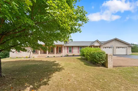 2820 Skyview Dr, Centerville, TN 37033 photo 5