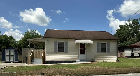 104 County Farm Rd, Maryville, TN 37801