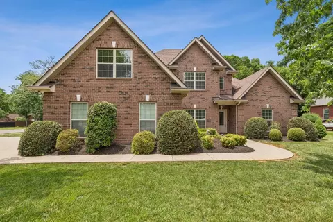 2805 Wynthrope Hall Dr, Murfreesboro, TN 37129