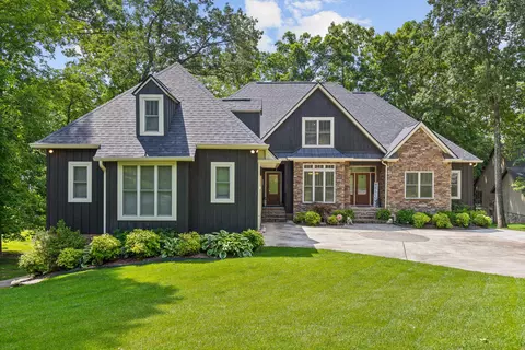 7325 Coastal Dr, Harrison, TN 37341