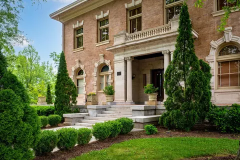 900 Vine St #9, Chattanooga, TN 37403