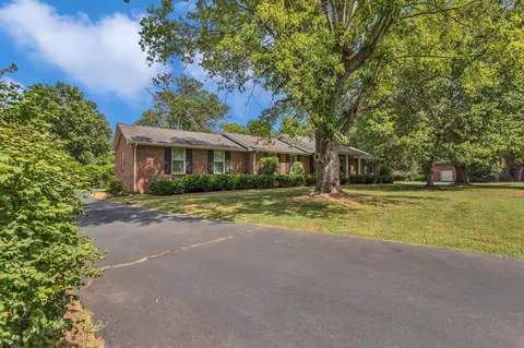 605 Edenburg Dr, Columbia, TN 38401