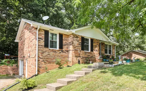 627 Linda Ln, Clarksville, TN 37042