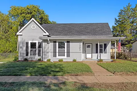 1303 S Lyerly St, Chattanooga, TN 37404