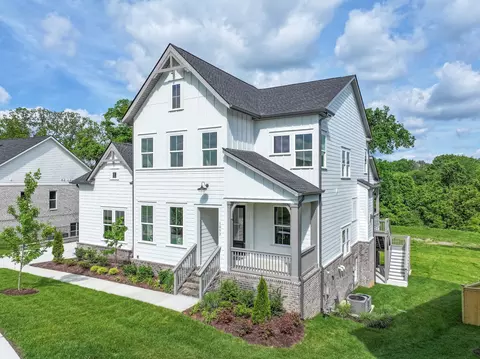 1052 Wetzel Dr, Franklin, TN 37064