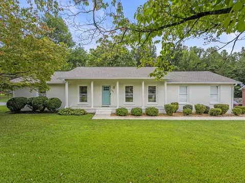 499 Powers Rd, Manchester, TN 37355