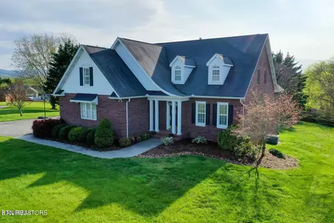 3813 Crescent Ridge Ct, Maryville, TN 37804
