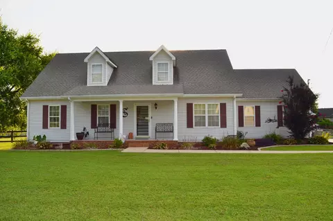2506 Lone Oak Dr, Murfreesboro, TN 37128