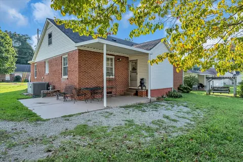 102 2nd Ave N, Decherd, TN 37324 photo 27